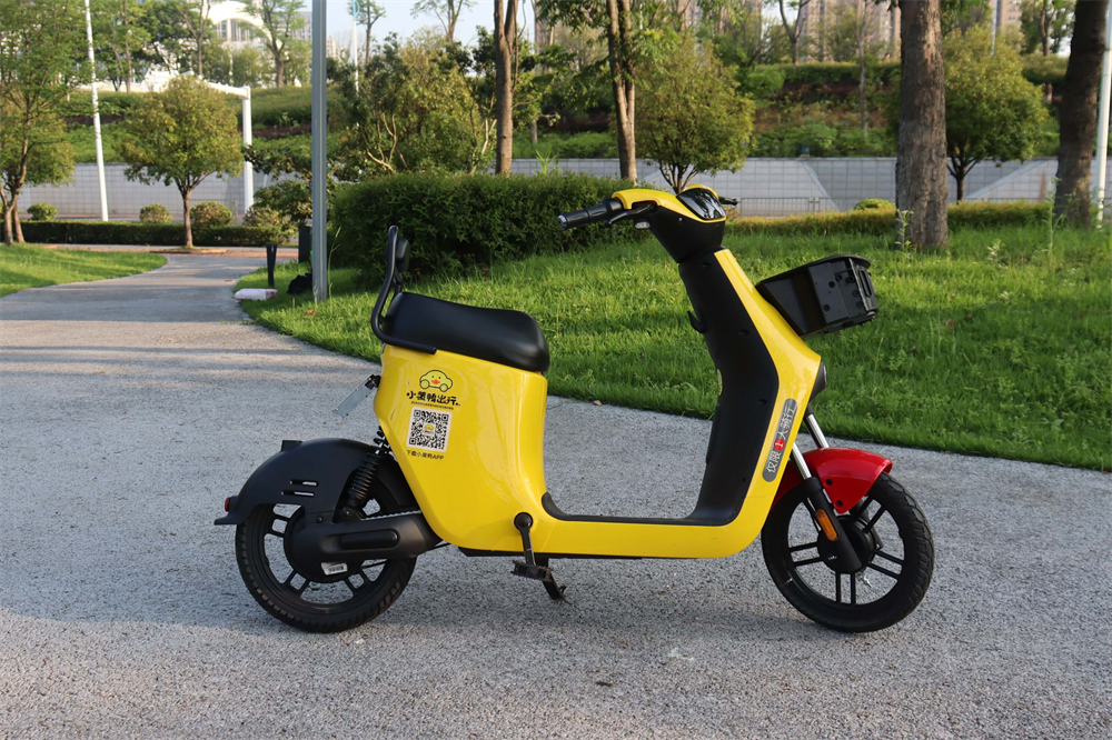 小黄鸭共享电动车