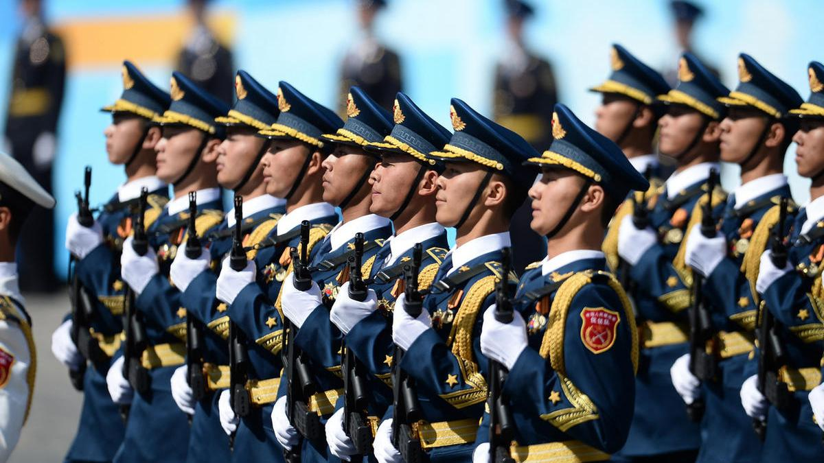 支付宝蚂蚁庄园2025年11月14日答案：在阅兵式上，士兵高抬腿向前整齐迈步这种步伐被称为?