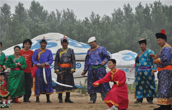 蚂蚁新村2025年11月20日答案：蒙古族体育竞技项目“布鲁”是哪种游戏形式?